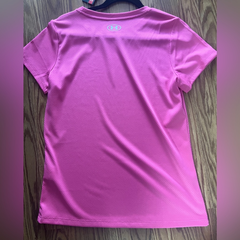 Under Armour - Picture 3 of 3